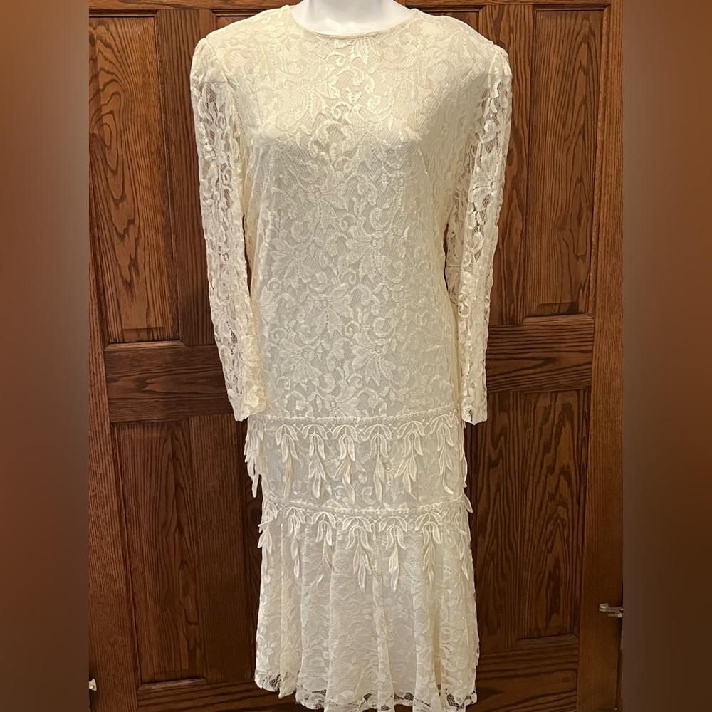 Vintage 80’s David Rose gorgeous lace midi dress 16